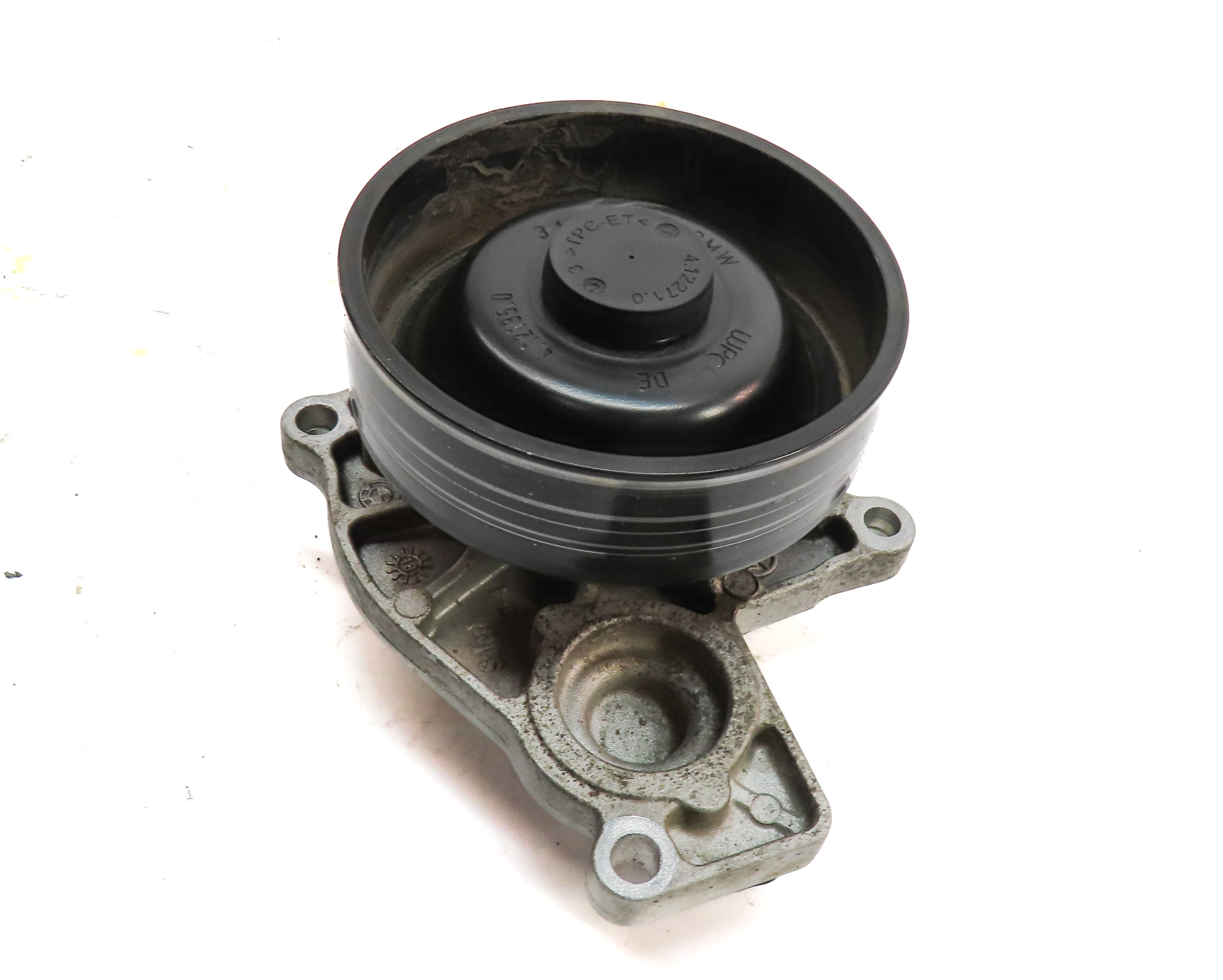 16-19 BMW X1 X2 X3 F48 F39 F25 2.0L TURBO BELT DRIVEN WATER COOLANT FLUID PUMP — exact item pictured